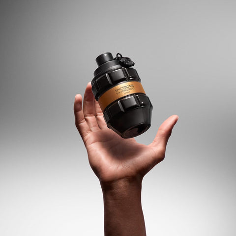 Viktor&Rolf - Spicebomb Extreme Eau de Parfum - Woody & Spicy - Cologne for Men - With Notes of Amber & Vanilla - 1.7 Fl Oz