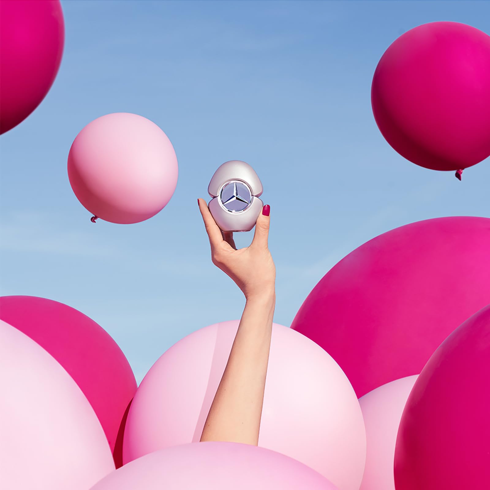 Mercedes Benz Woman - Elegant Fragrance With Sweet, Floral, Fruity Notes - Mesmerize The Senses With Original Luxury Women's Eau De Toilette Spray - Endless Day Through Night Scent Payoff - 3 OZ