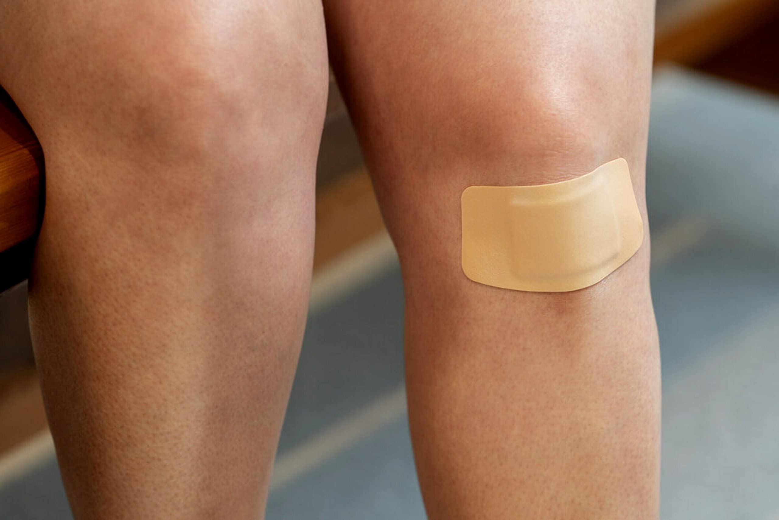 Nexcare Active Extra Cushion Bandages, Knee and Elbow, Tough, 8-Count Packages (Pack of 6)