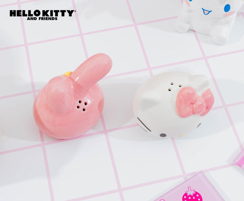 Silver Buffalo Sanrio Hello Kitty And My Melody 3D Sculpted Ceramic Salt and Pepper Shaker Set
