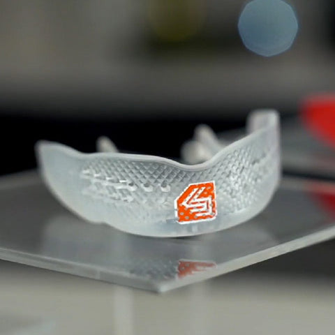 Shock Doctor Mouthguard Superfit – Easy-Fit Strap/Strapless mouthguard – Low Profile Fit Perfect for Basketball, Hockey, Lacrosse, All Sport
