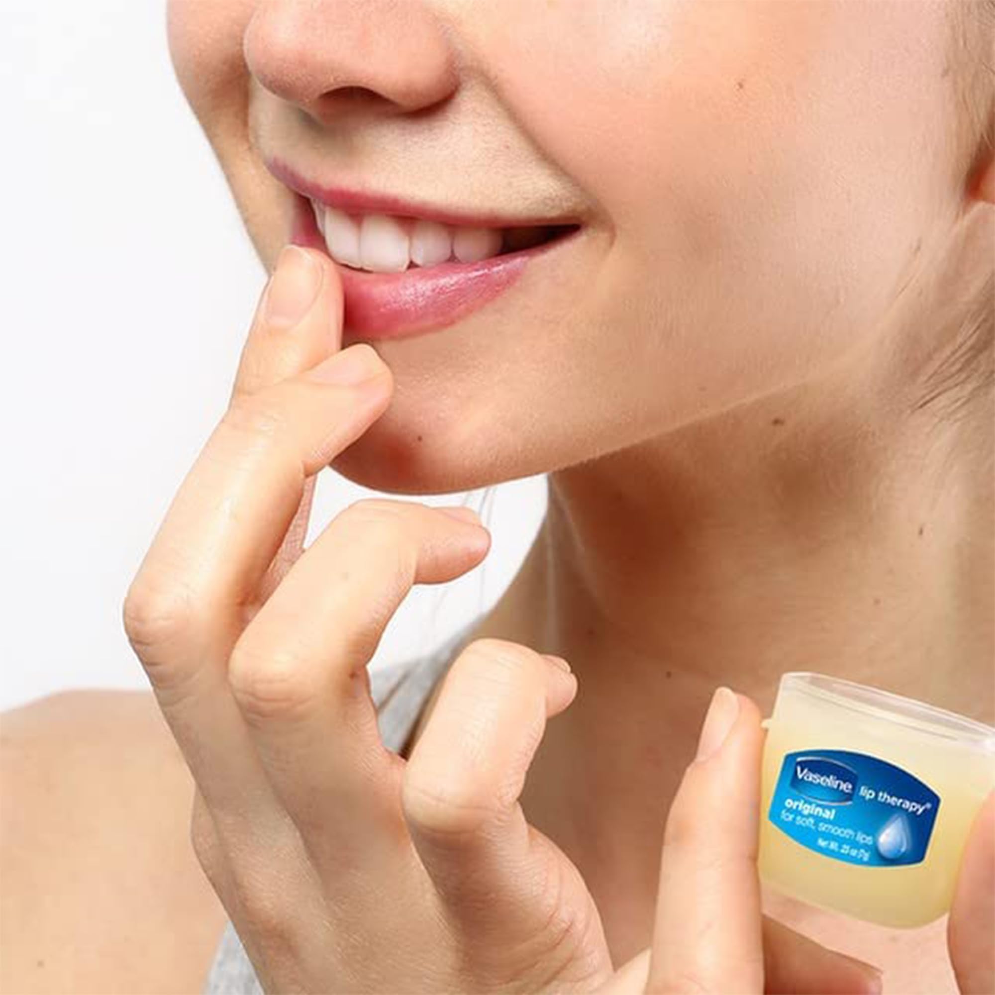 Vaseline Original Healing Jelly, Skin Protectant with 100% White Petrolatum + Lip Therapy for Soft, Smooth Lips
