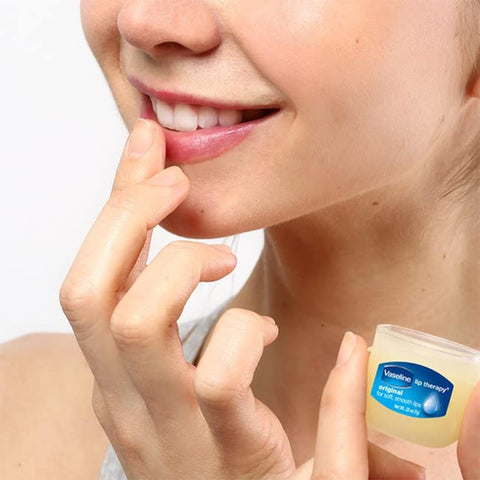Vaseline Original Healing Jelly, Skin Protectant with 100% White Petrolatum + Lip Therapy for Soft, Smooth Lips