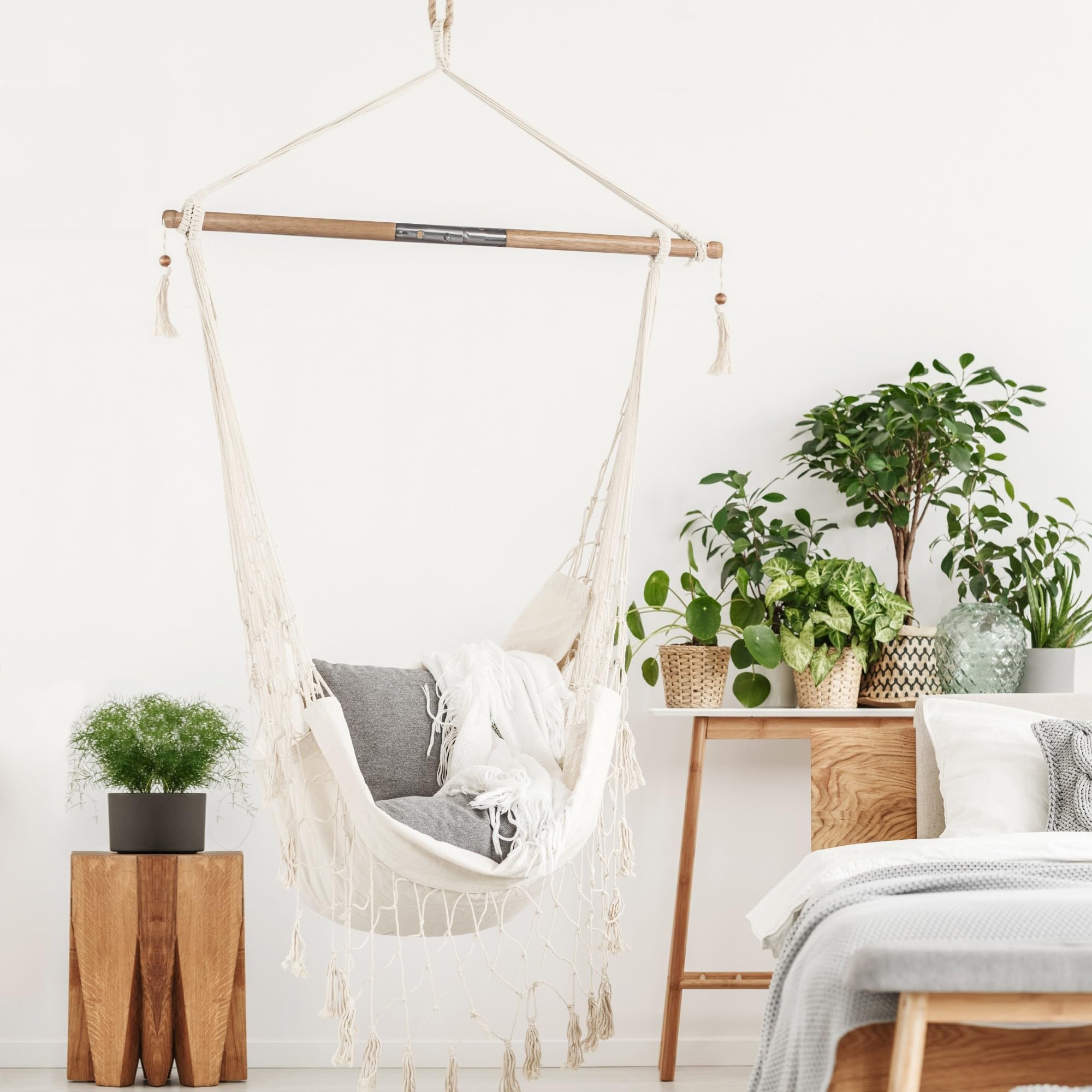 Bliss Hammocks BHC-412FR 40" Island Rope Fringe Hammock Chair w/Hanging Hardware & Spreader Bar, Outdoor, Patio, Lawn, Eco-Friendly, Hand-Woven, 250 Lbs Capacity, Natural