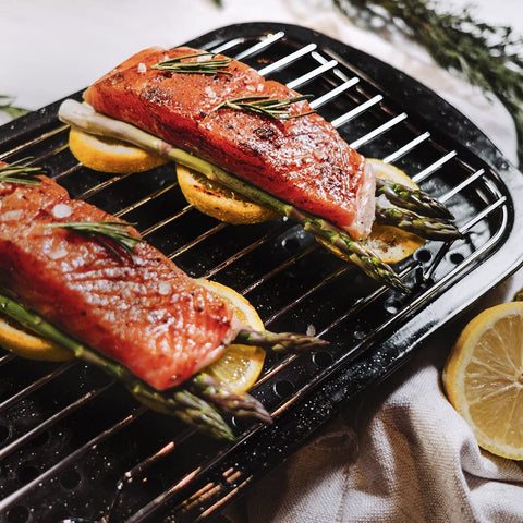 Granite Ware 3 piece multiuse set. Enameled steel bake, broiler pan, and grill with rack. Versatile for oven and direct fire cooking. Resists up to 932°F.