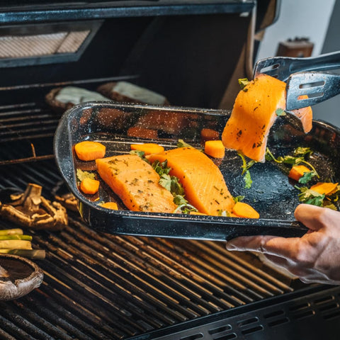 Granite Ware 3 piece multiuse set. Enameled steel bake, broiler pan, and grill with rack. Versatile for oven and direct fire cooking. Resists up to 932°F.
