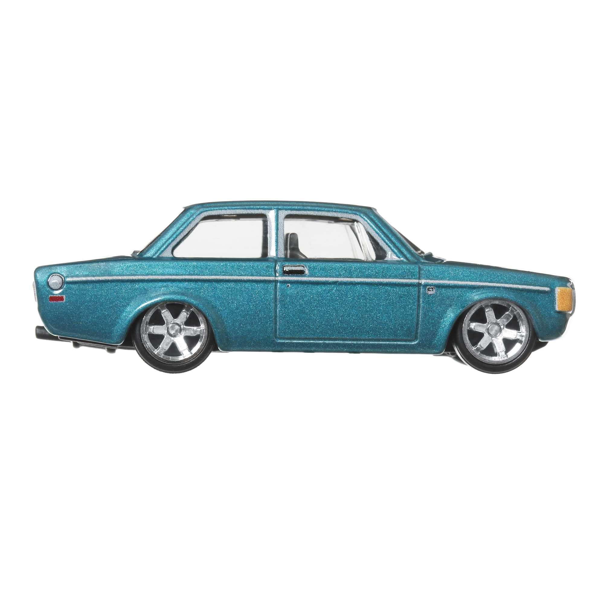 Hot Wheels Car Culture Circuit Legends Vehicles for 3 Kids Years Old & Up, 74 Volvo 142 Gl, Premium Collection of Car Culture 1:64 Scale Vehicles
