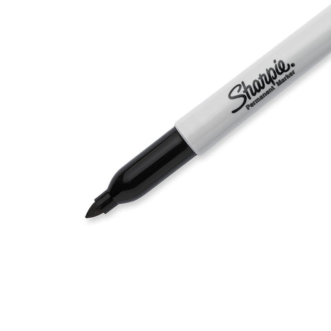 Sharpie Extreme Permanent Markers, Fine Point, Black, 4 Count - Fade Resistant Against Both Wet and Dry Outdoor Elements