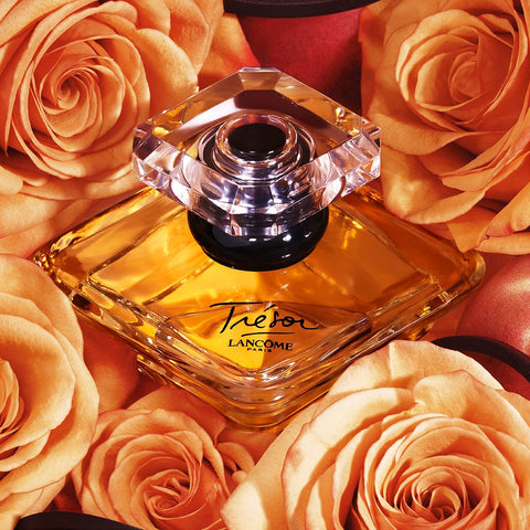 Lancôme Trésor Eau de Parfum - Long Lasting Fragrance with Notes of Rose, Lilac, Peach & Apricot Blossom - Elegant & Romantic Women's Perfume - 3.4 Fl Oz
