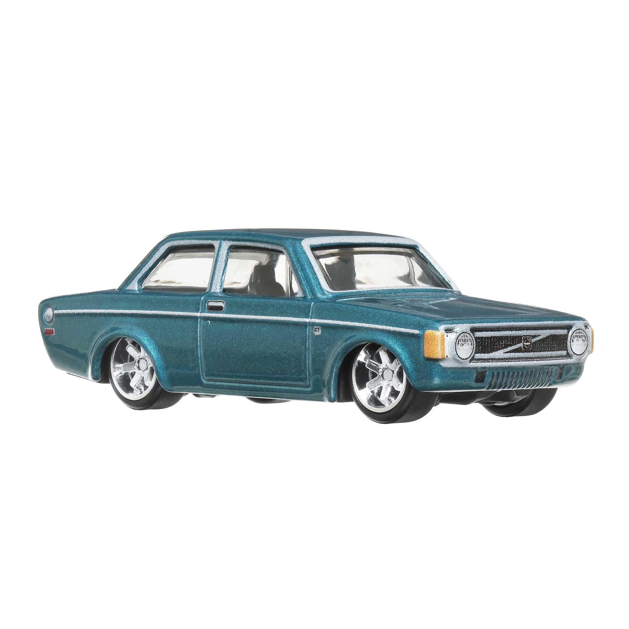 Hot Wheels Car Culture Circuit Legends Vehicles for 3 Kids Years Old & Up, 74 Volvo 142 Gl, Premium Collection of Car Culture 1:64 Scale Vehicles