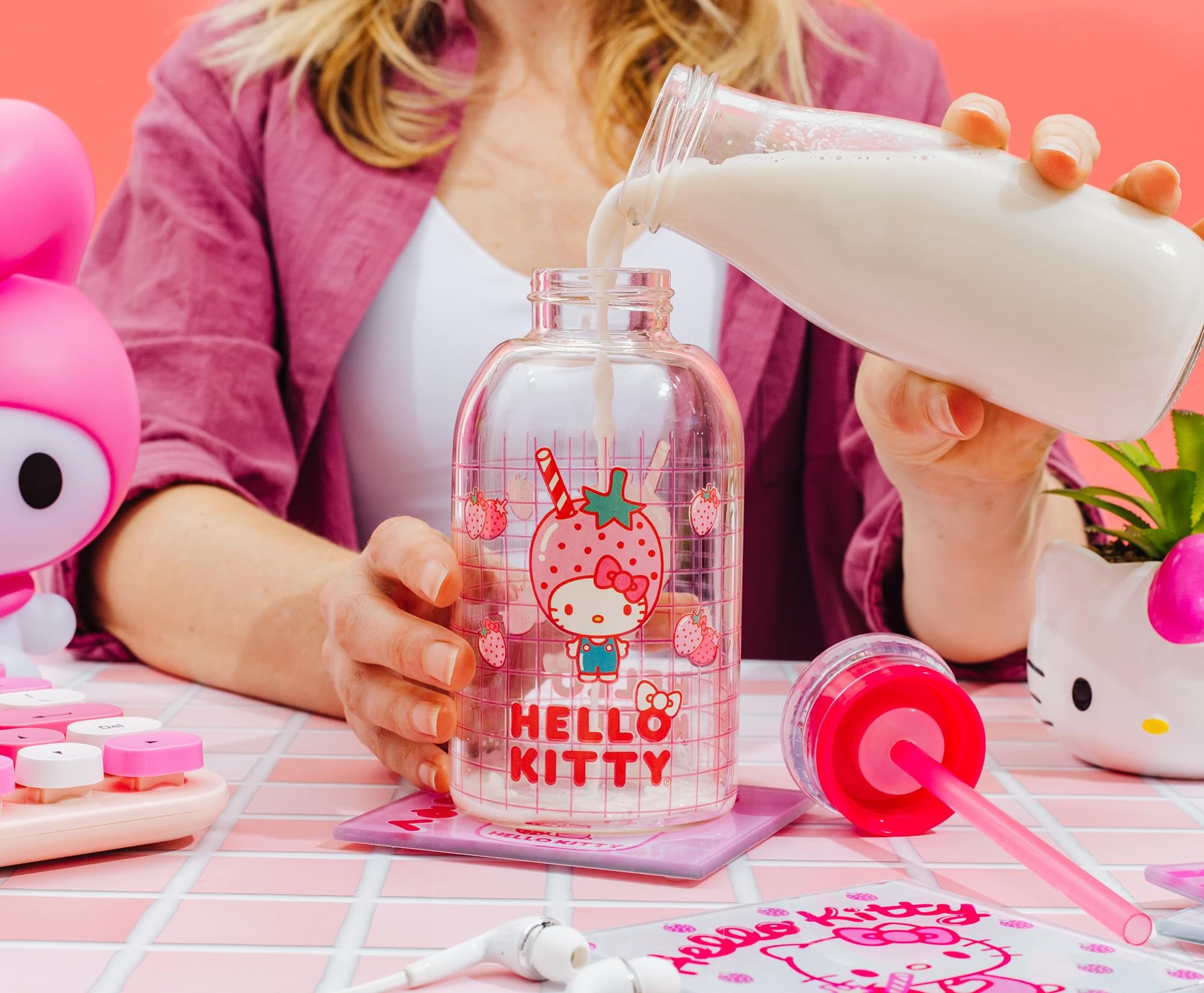 Silver Buffalo Sanrio Hello Kitty Strawberry Milk Grid Glass Milk Bottle with Straw, 15 Ounces