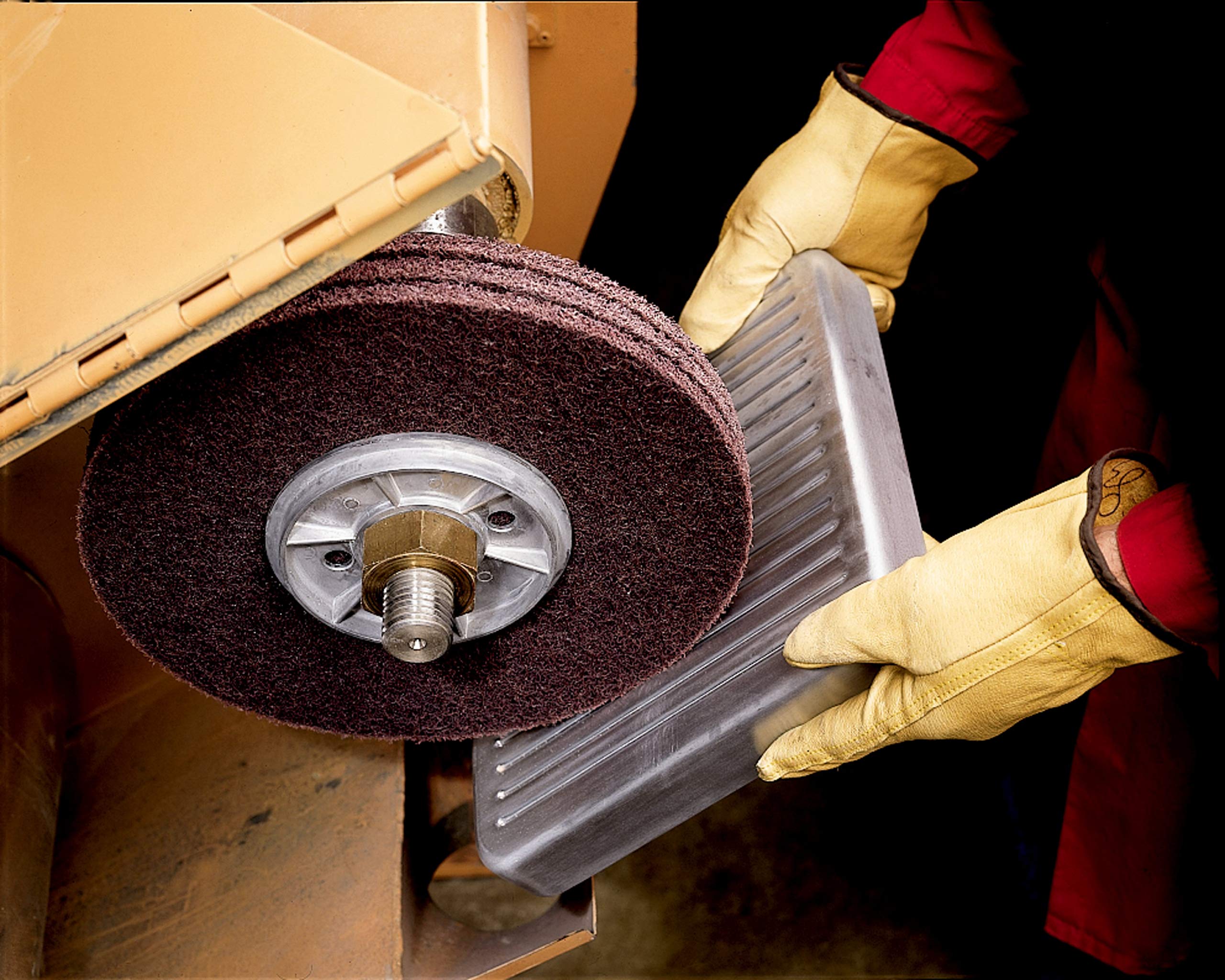 Scotch-Brite 16029 High Strength Disc, 4" x 1/2" A VFN, Maroon