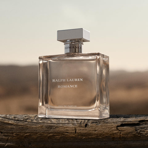 Ralph Lauren FRAGRANCES Romance - Eau de Parfum - Women's Perfume - Floral & Woody - With Rose, Jasmine, and Berries - Medium Intensity - 1 Fl Oz