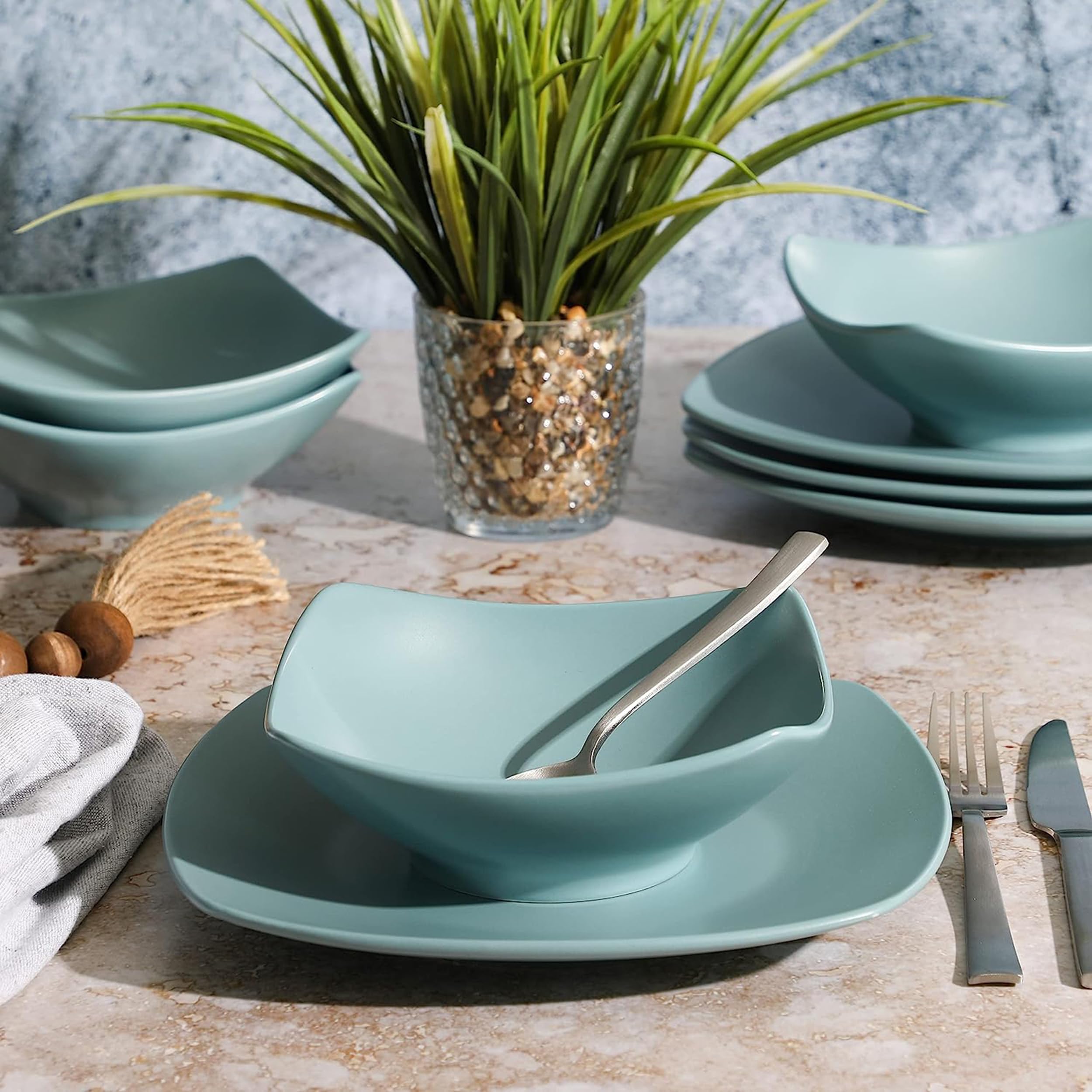 Gibson Home Zen Buffet Matte Porcelain Chip and Scratch Resistant Plates and Bowls Dinnerware Set - Blue, Service for 4 (8pcs)