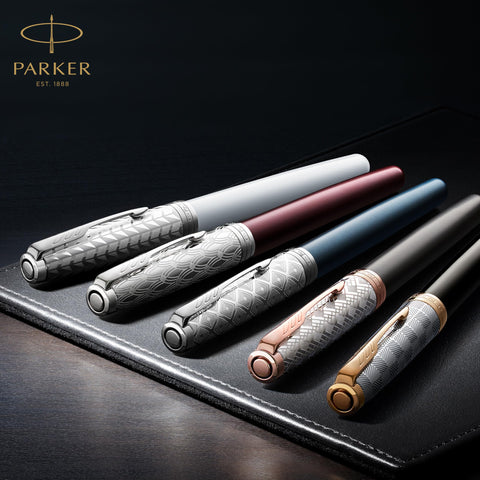 Parker Sonnet Black Lacquer Fountain Pen, Fine Nib, Black Ink